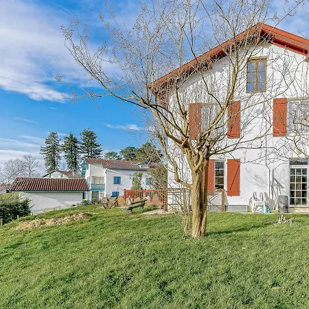 Larrebidea-1 Apartment *